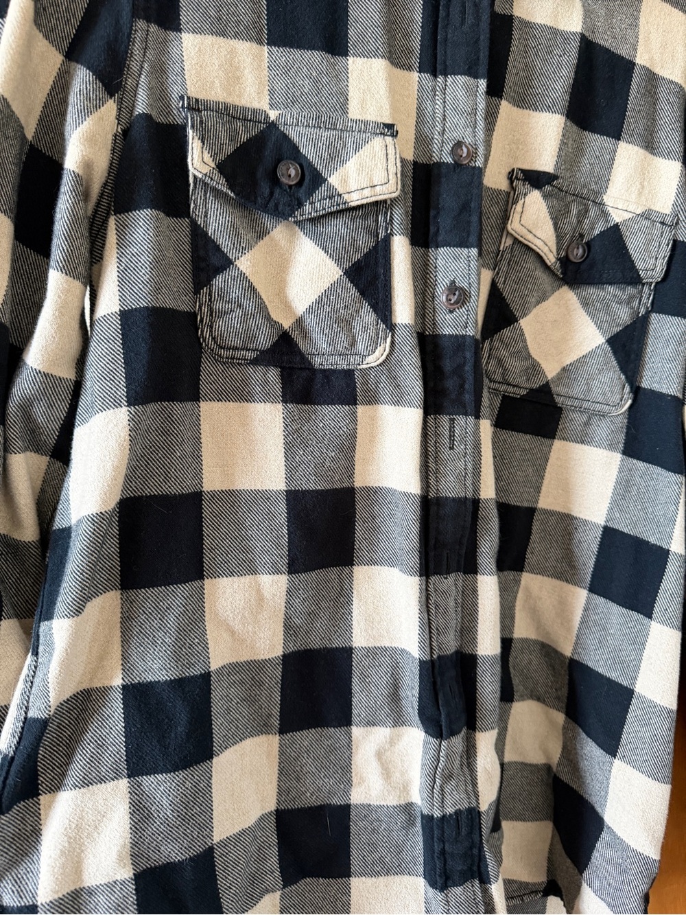Women’s Roots Black and Cream Buffalo Check Button-Up Shirt 100% Cotton - Picture 5 of 5